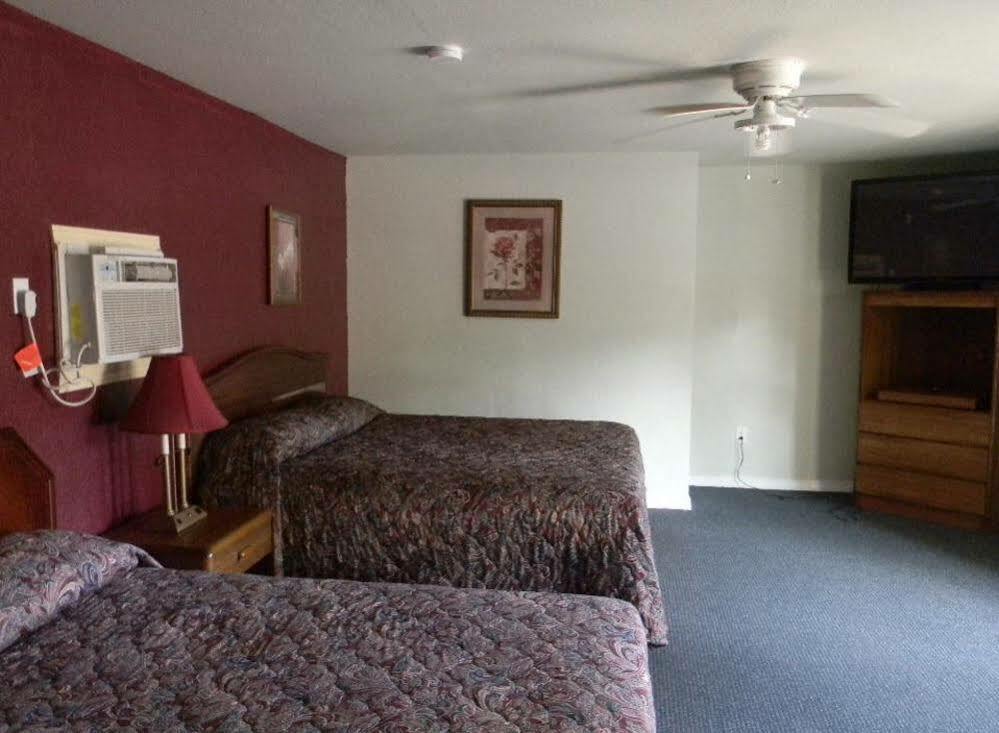 Little Shamrock Motel Мурфрисборо Экстерьер фото