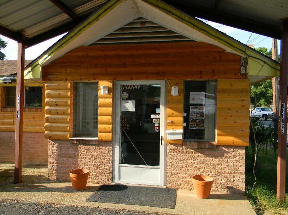 Little Shamrock Motel Мурфрисборо Экстерьер фото