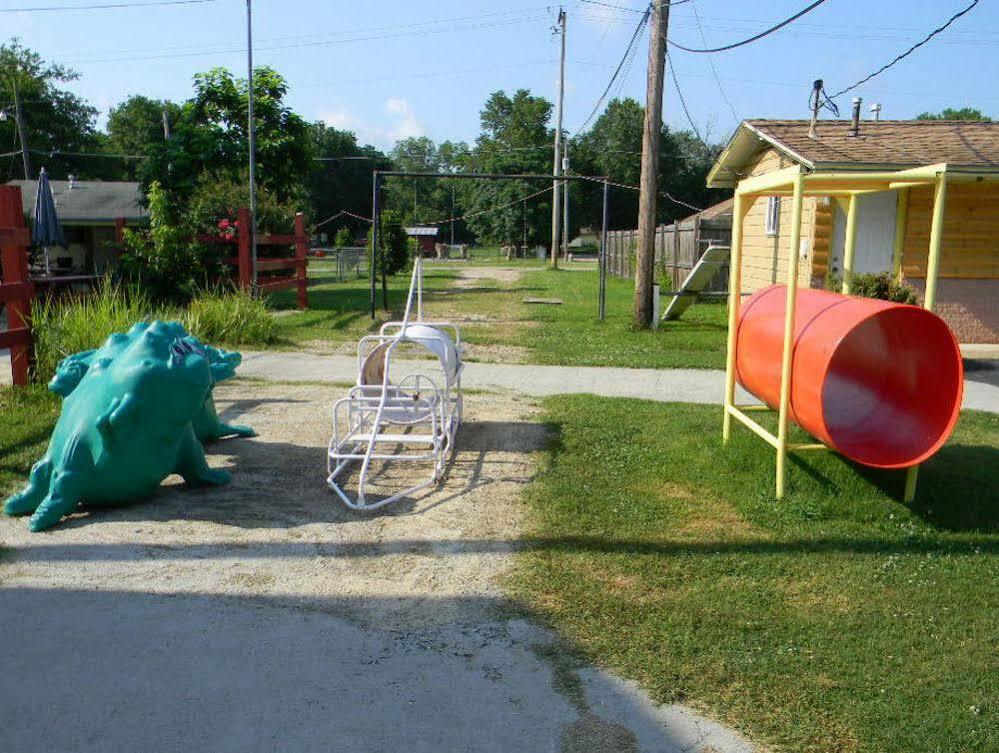 Little Shamrock Motel Мурфрисборо Экстерьер фото